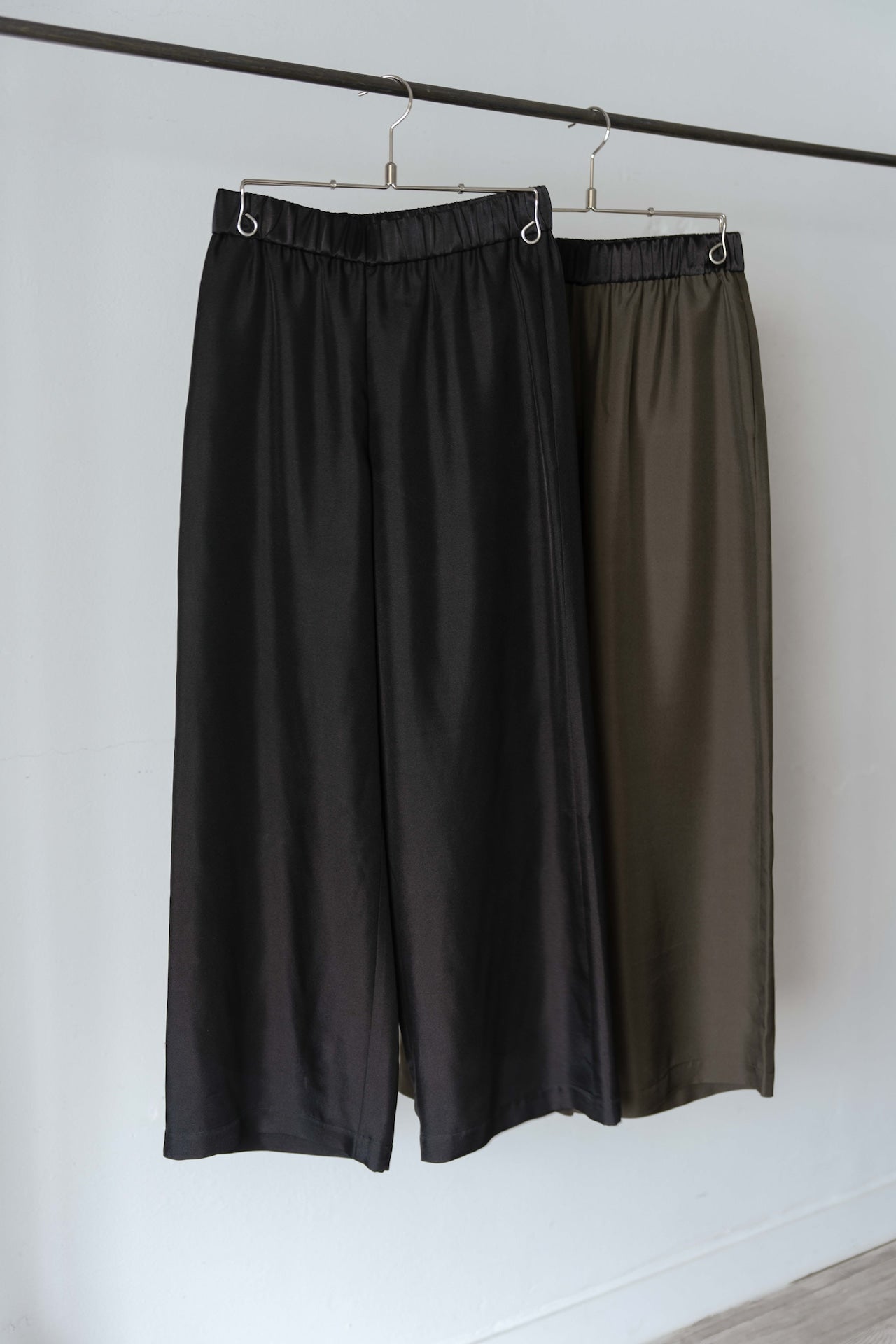Wide pants | 2 colors | S, M