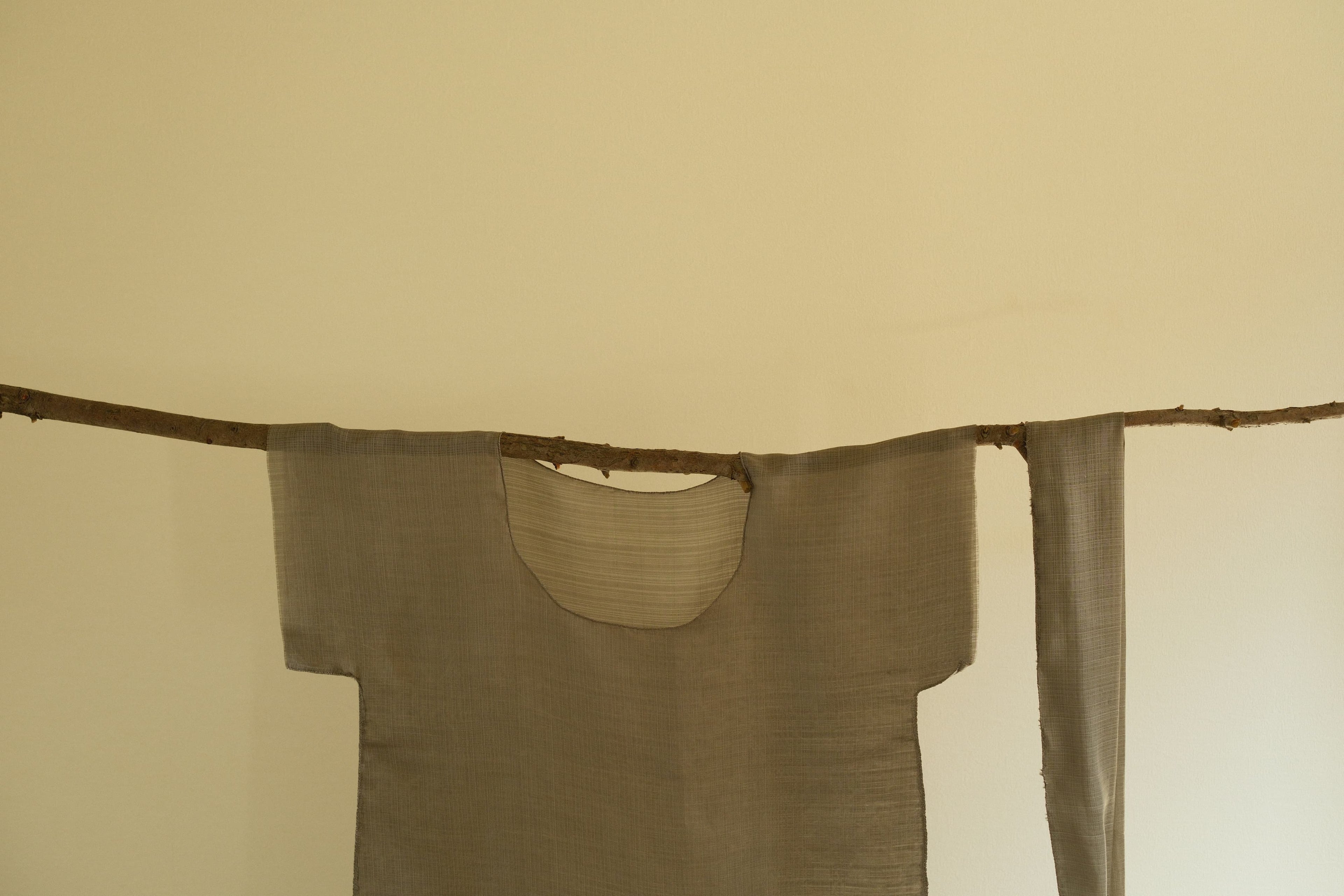 sana insania ≠ Air Garment Hand-stitched air cape grey maxi dress version