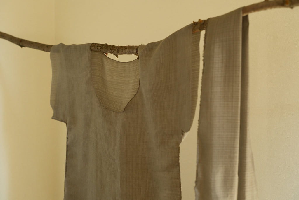 sana insania ≠ Air Garment Hand-stitched air cape grey maxi dress version