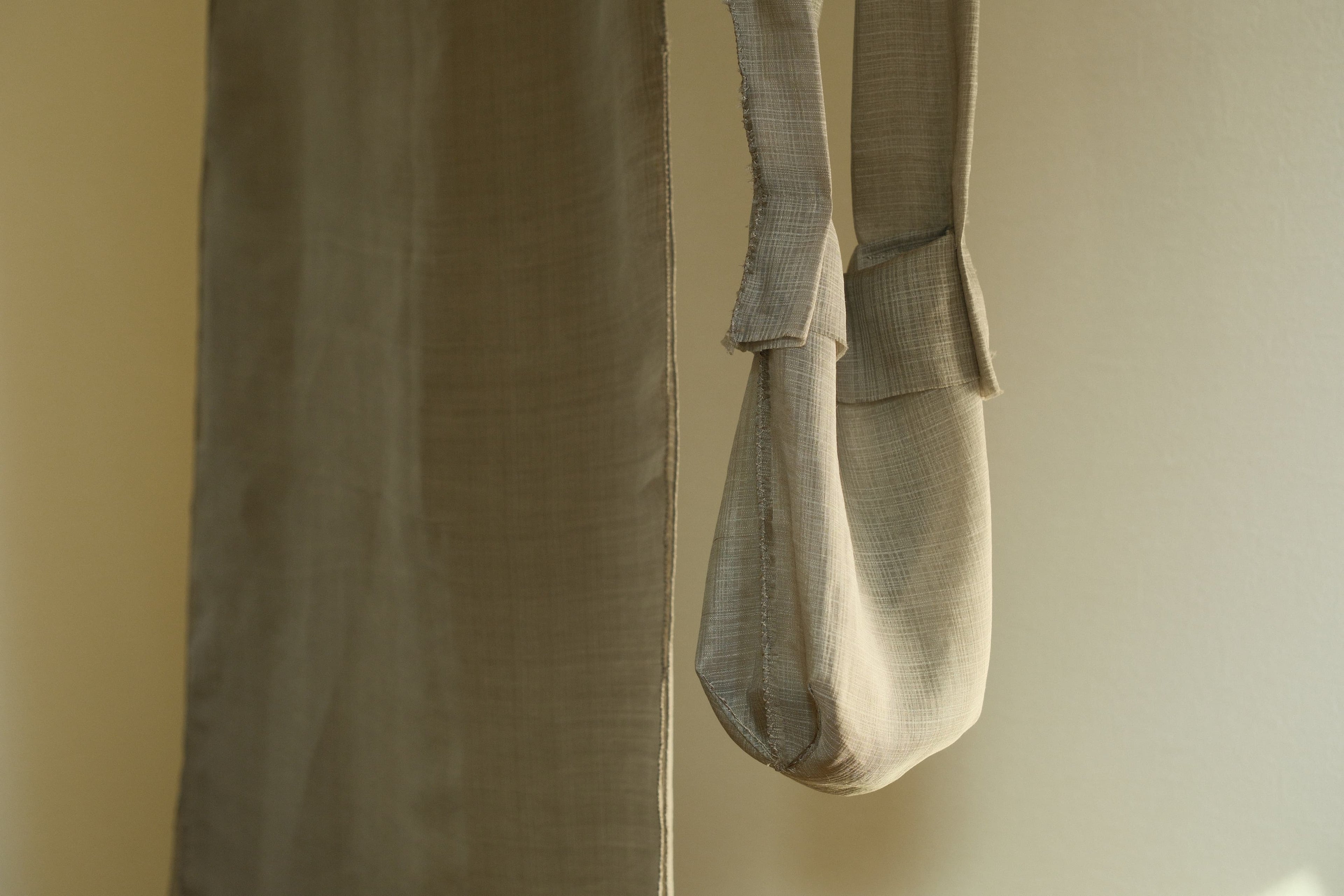 sana insania ≠ Air Garment Hand-stitched air cape grey maxi dress version