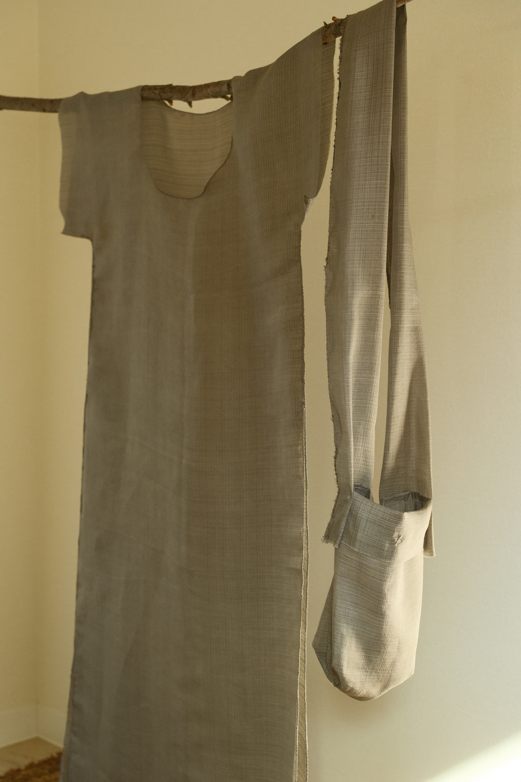 sana insania ≠ Air Garment Hand-stitched air cape grey maxi dress version
