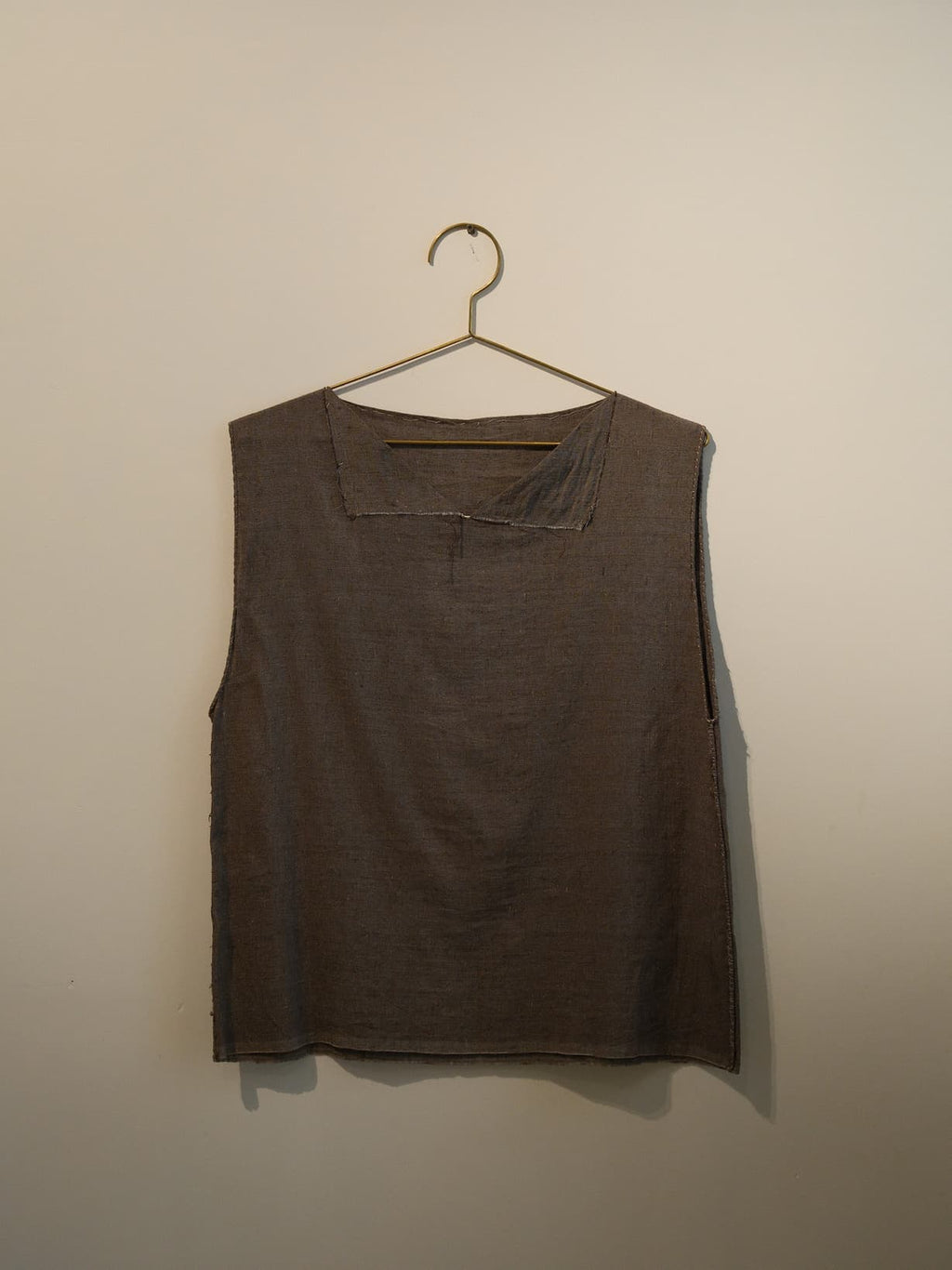sana insania ≠ Hojicha vest - 100% Indian Tussah Silk Hand-stitched