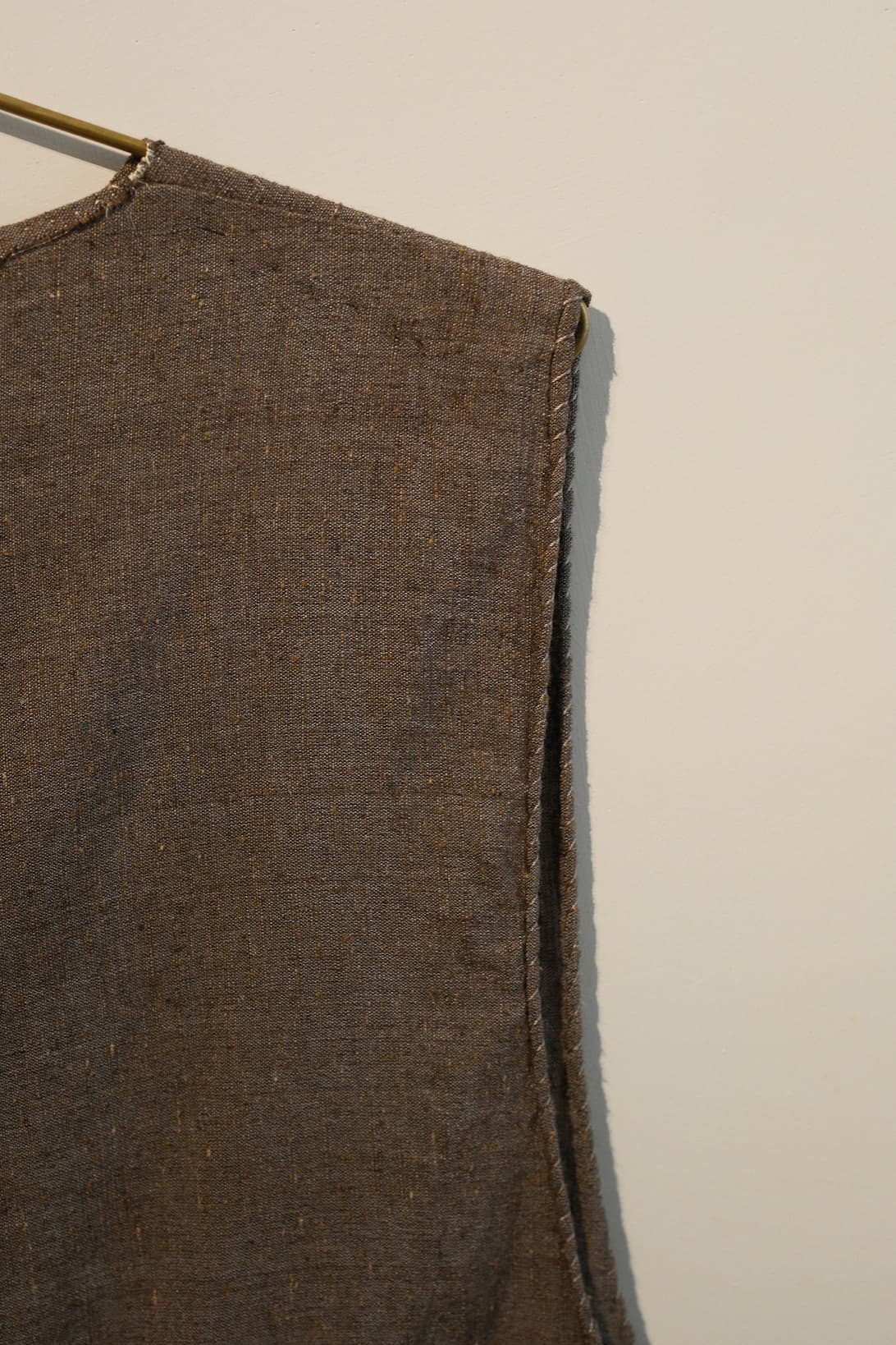 sana insania ≠ Hojicha vest - 100% Indian Tussah Silk Hand-stitched