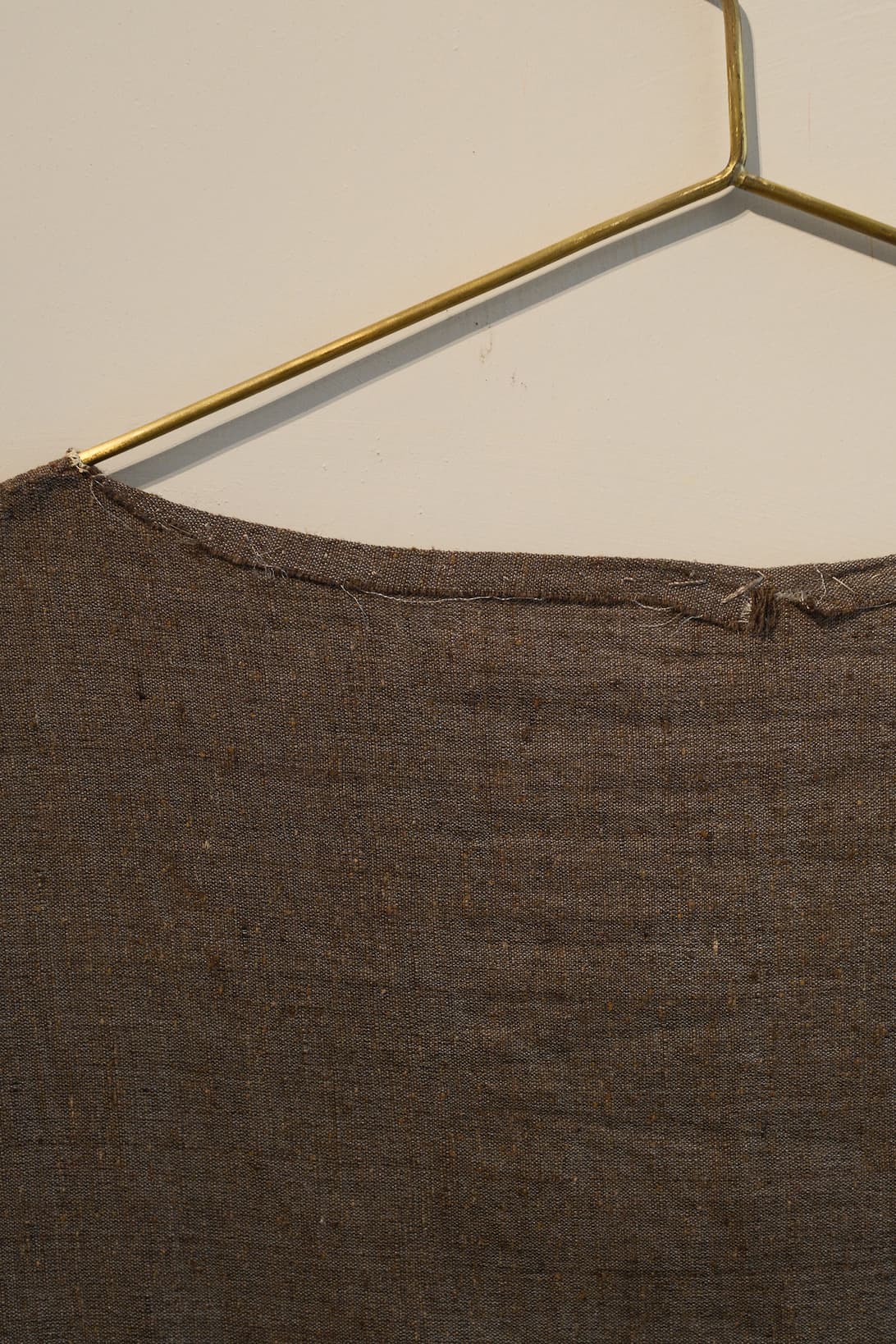 sana insania ≠ Hojicha vest - 100% Indian Tussah Silk Hand-stitched