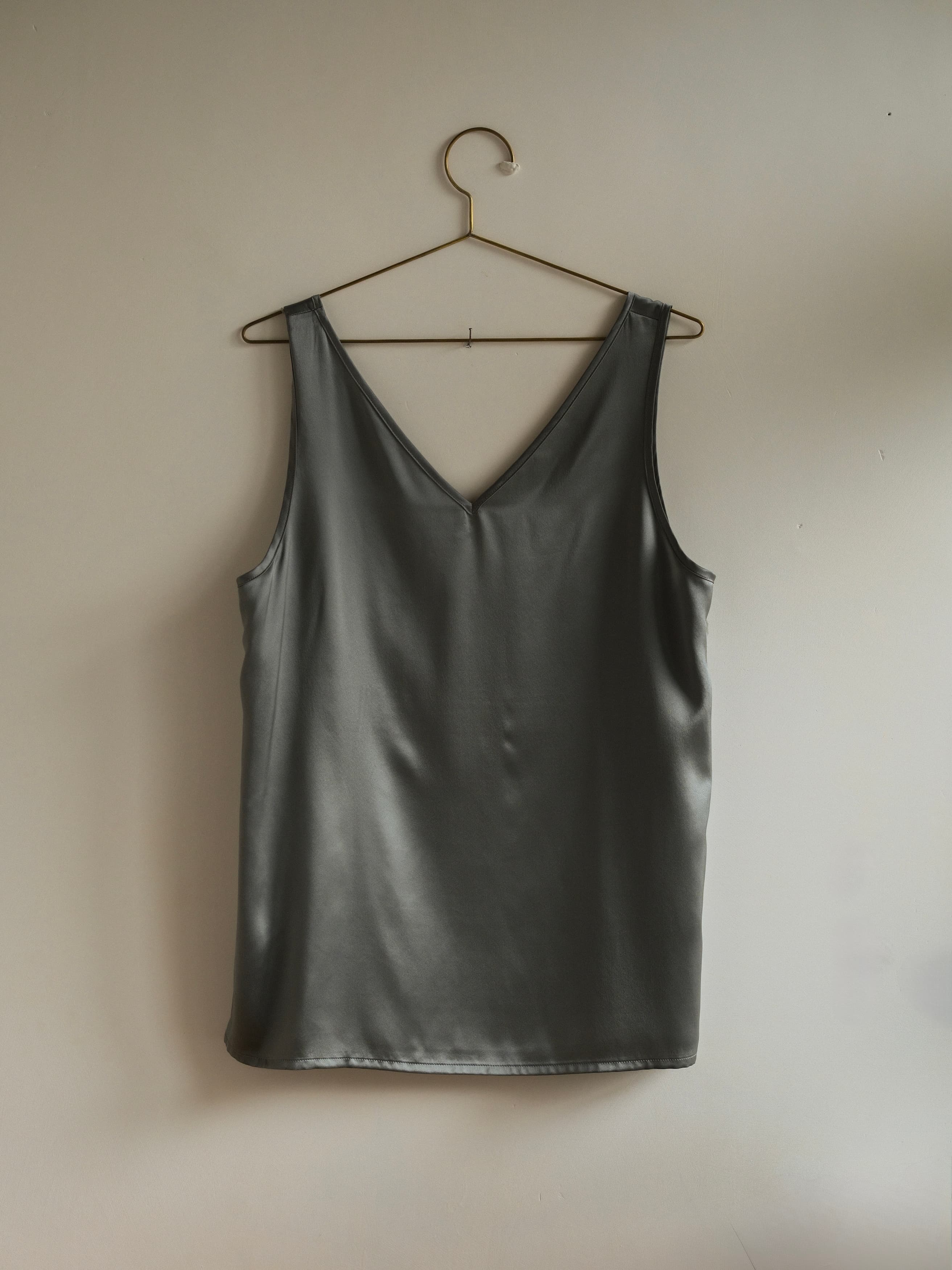 Triangle Tank | 4 colors | S, M, L