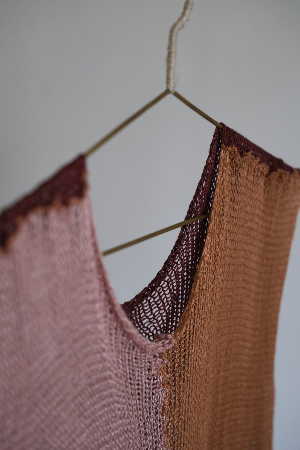 sana insania ≠ Silk Knitted Vest