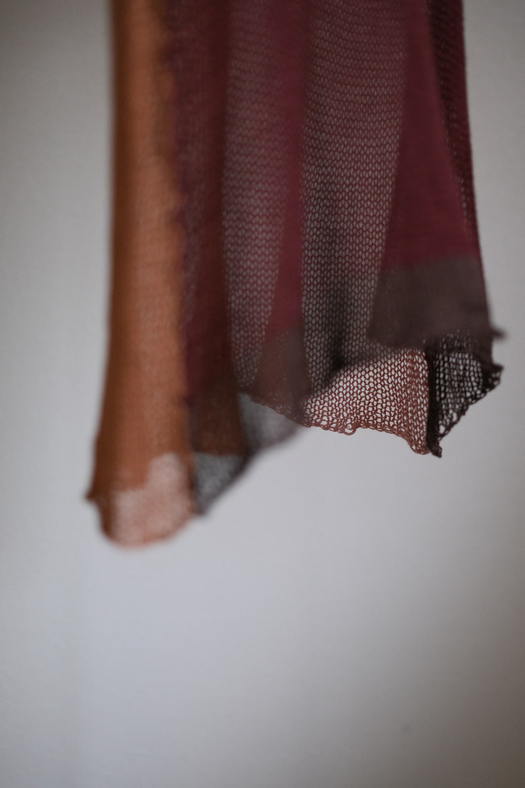 sana insania ≠ Silk Knitted Vest