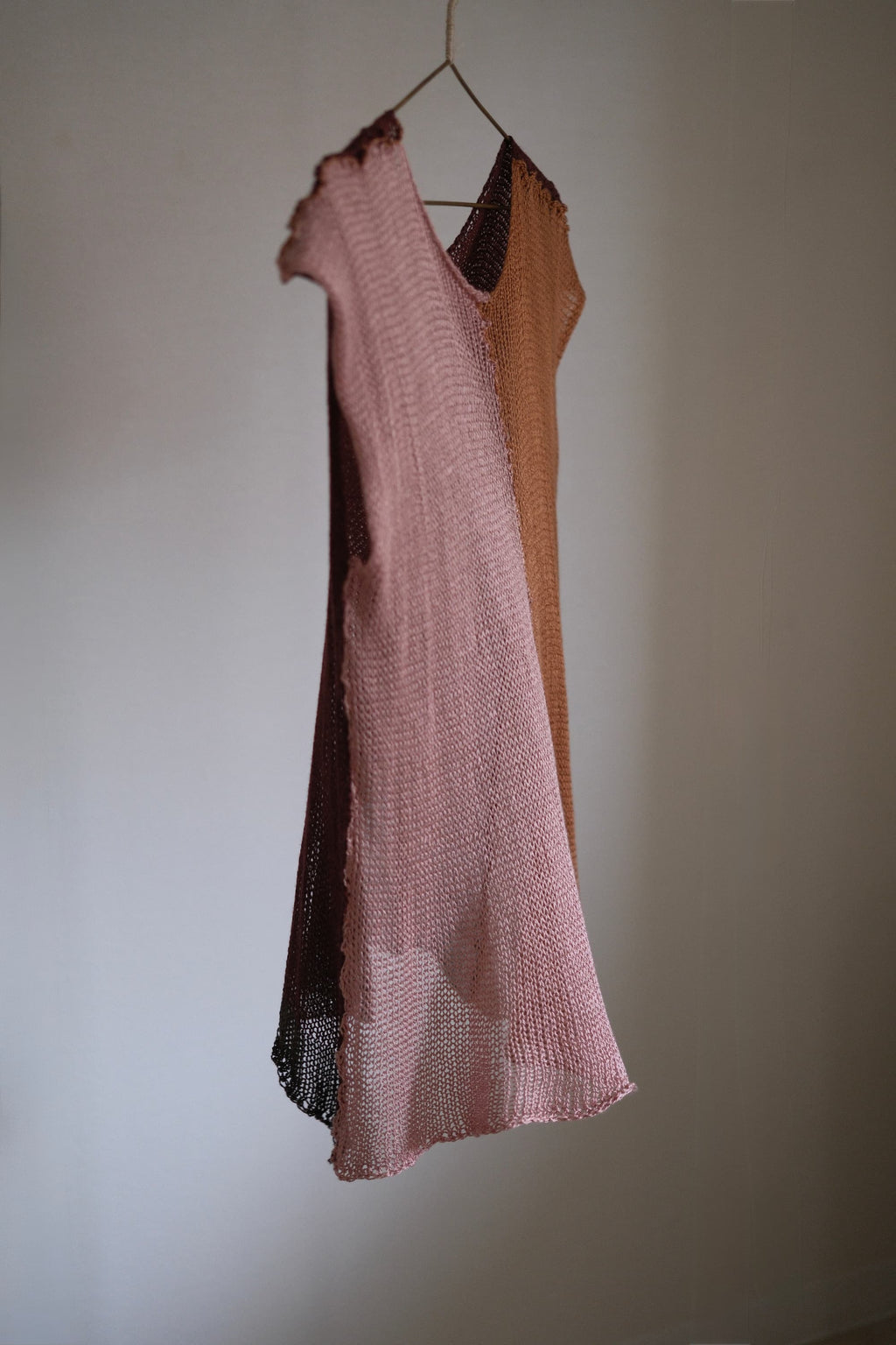 sana insania ≠ Silk Knitted Vest
