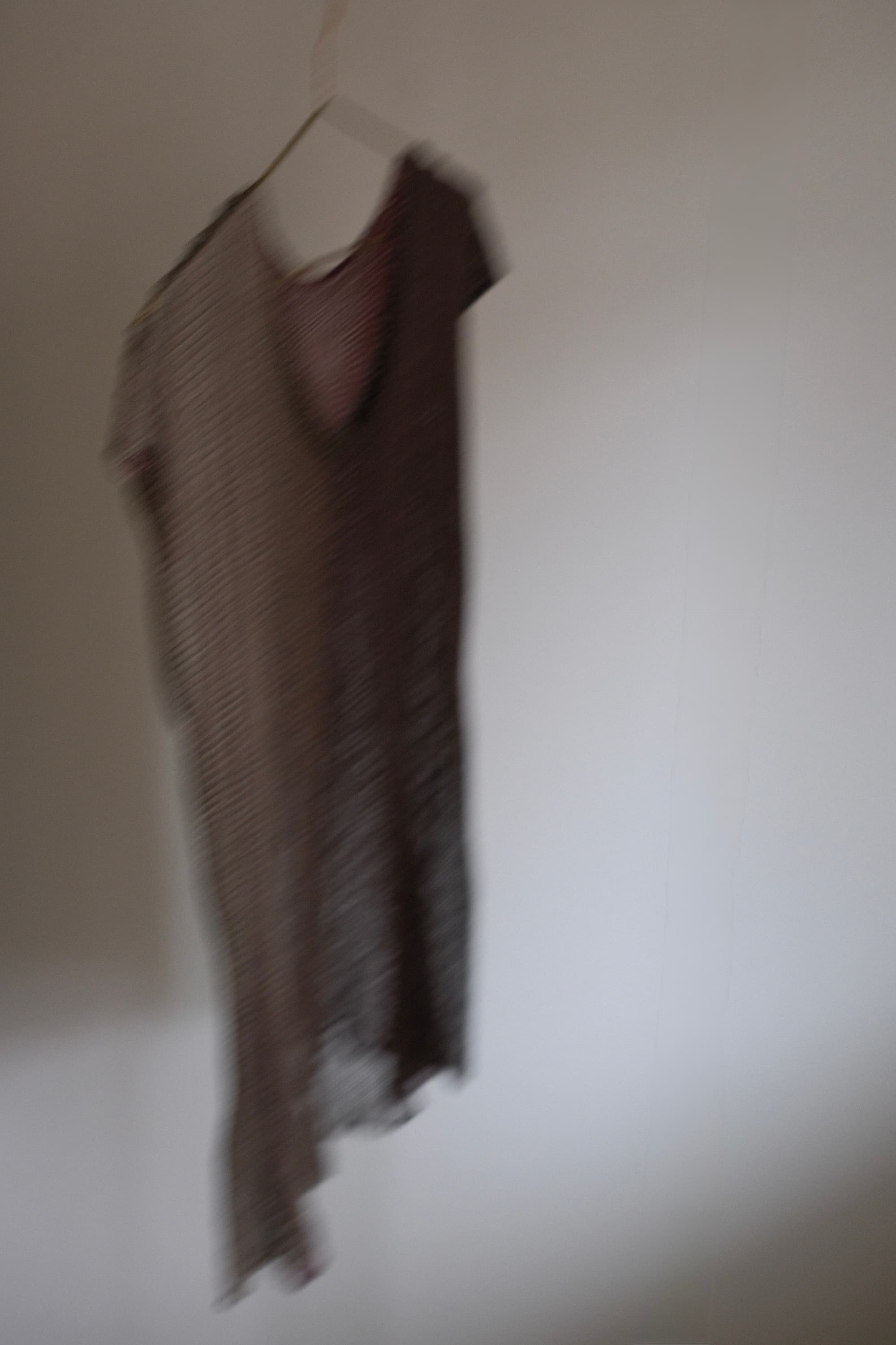 sana insania ≠ Silk Knitted Vest