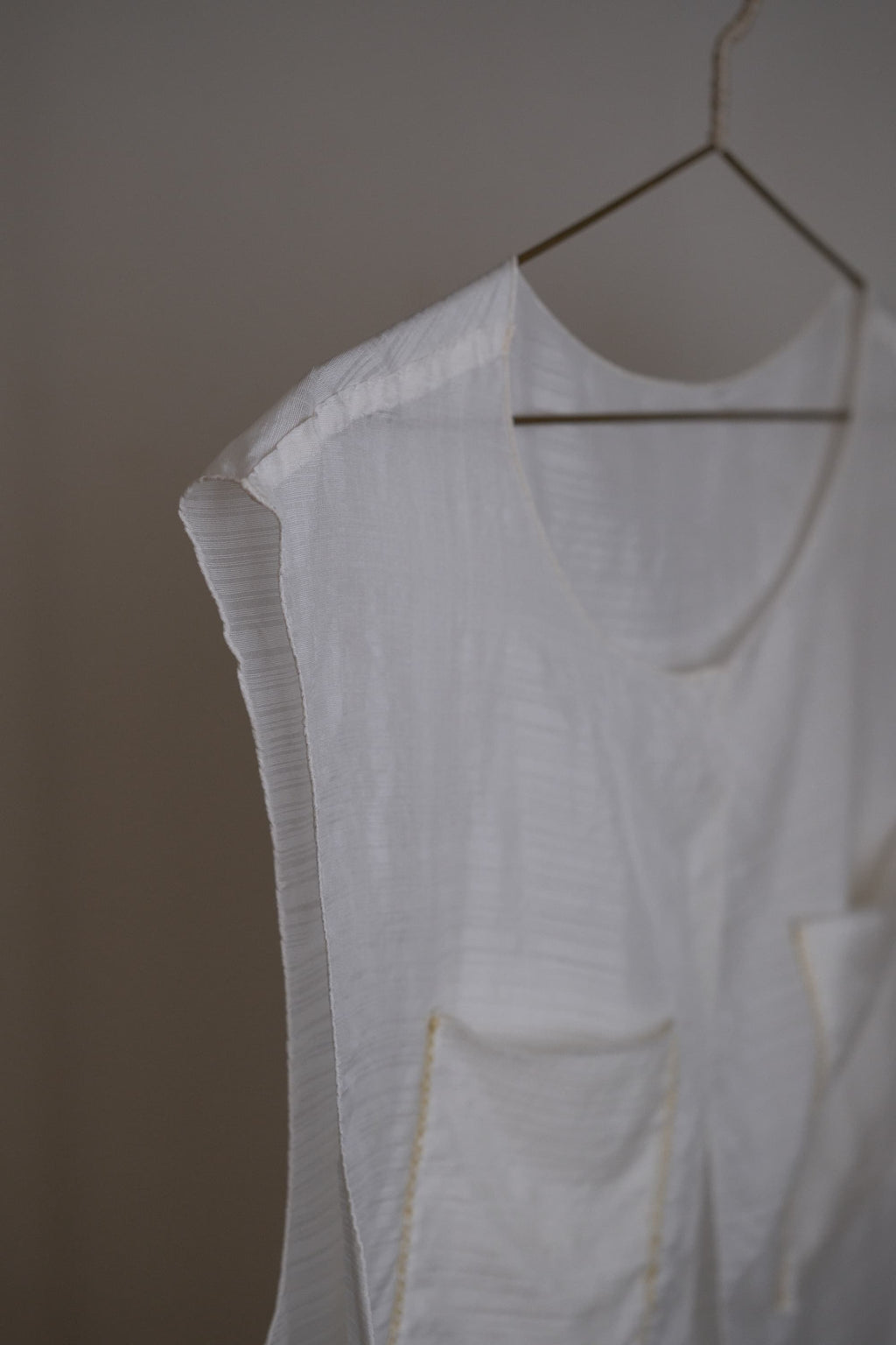 sana insania ≠ Air Garment Hand-stitched air vest