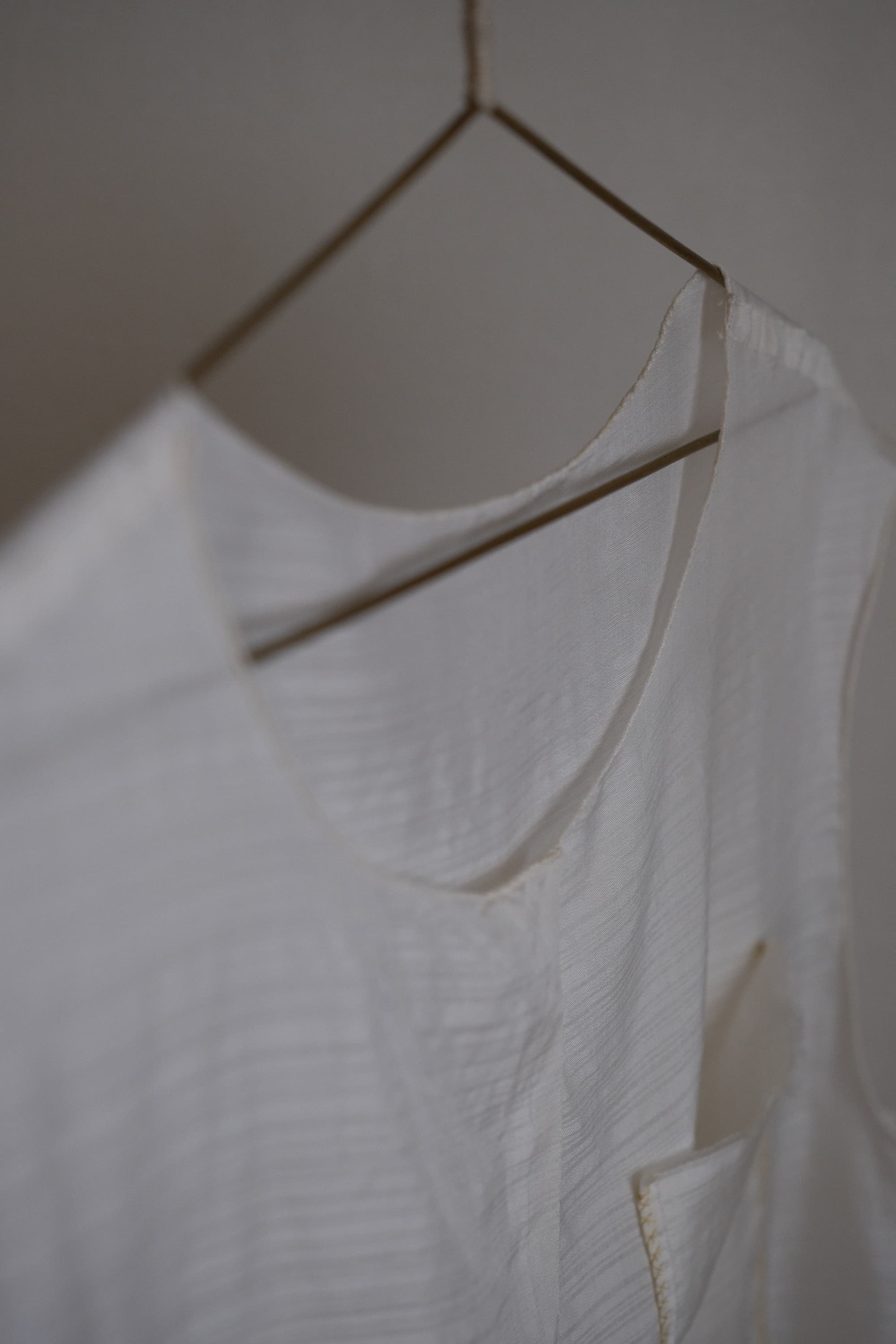sana insania ≠ Air Garment Hand-stitched air vest